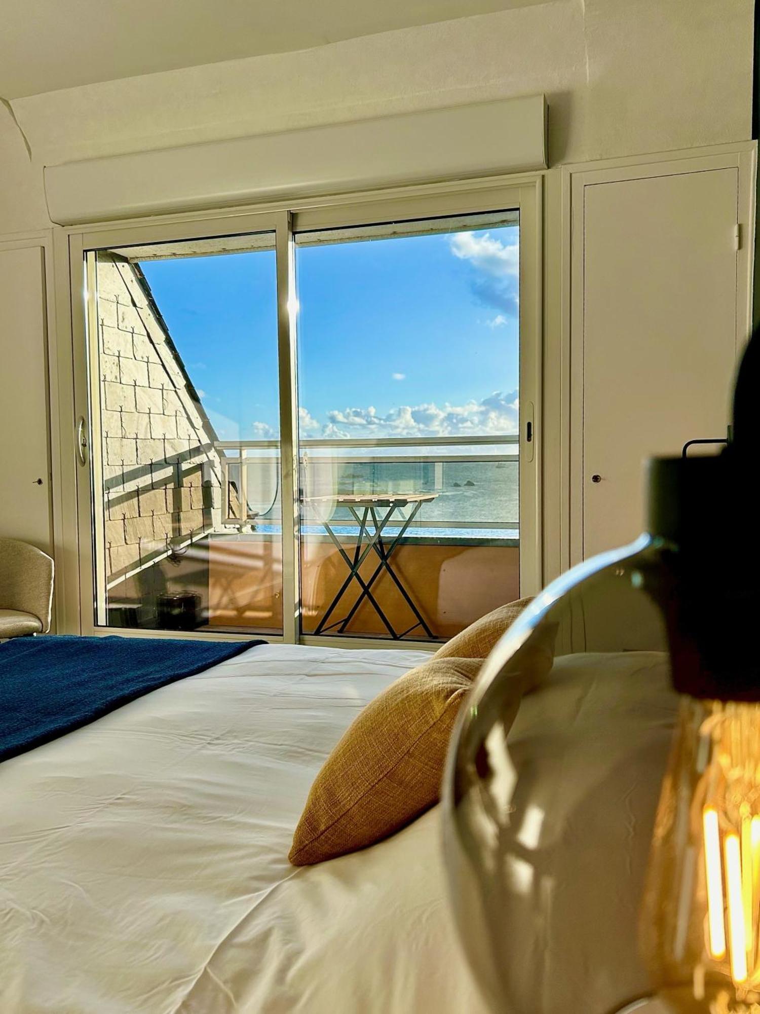 Le Sterenn Hotell Saint-Guénolé Exteriör bild