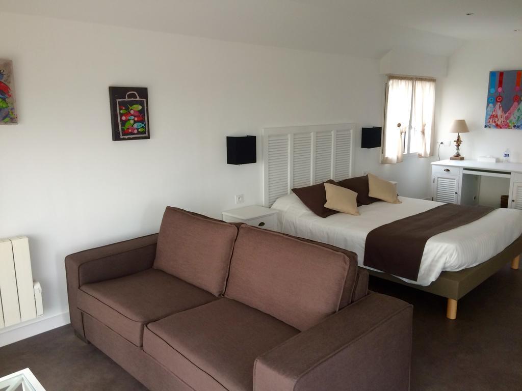 Le Sterenn Hotell Saint-Guénolé Exteriör bild